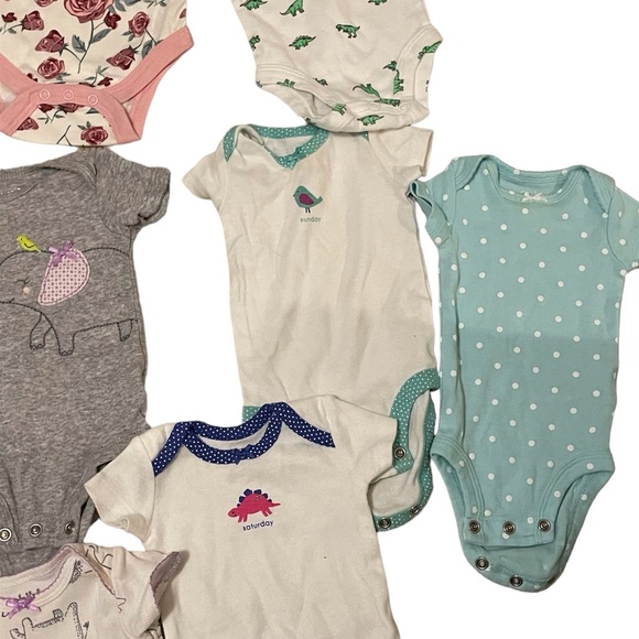 Newborn onsies - Picture 12 of 15